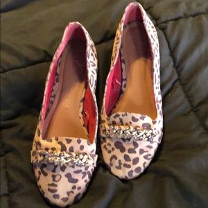 Leopard print flats